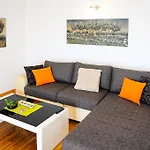 Rajic Appartement *